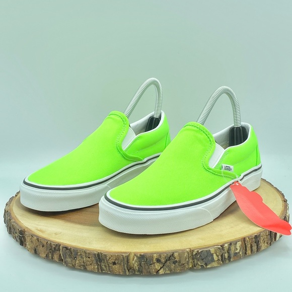 VANS Women’s Neon Green Classic Slip On - Picture 2 of 7